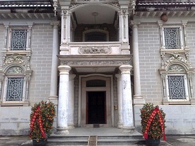 Meizhou Hakka Peoples Museum & Lianfang Tower (Hua