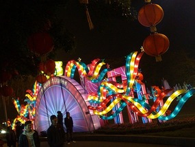 City Wall, River & Spring Festival Adventure