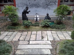 Zhaoqing Museum & River Alleys Adventure