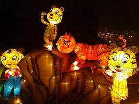 The Lantern Festival on the Xian City Walls