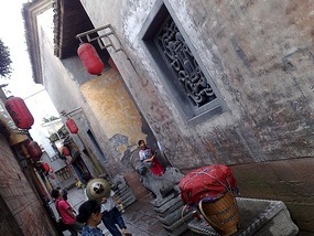 More of Funky Fenghuang Old Town 