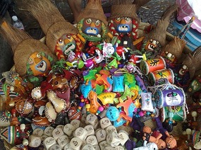 More of Funky Fenghuang Old Town 