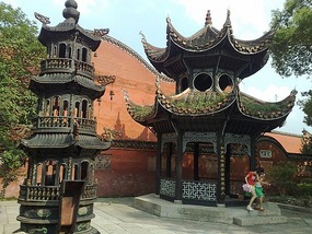 Zhangjiajie City Adventure