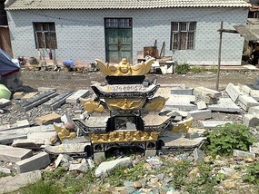 Zhangjiajie City Adventure