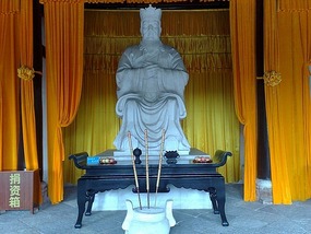 Anshun City & Lake Adventure