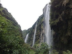 Xingyi & The MaLing Gorge Adventure