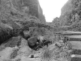 A Black N White Wuyishan Adventure