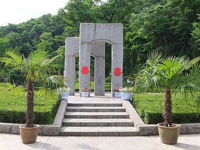 Jinjiangshan & Yalu River  Border