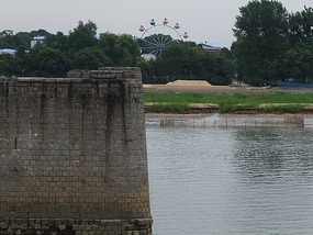 Jinjiangshan & Yalu River  Border