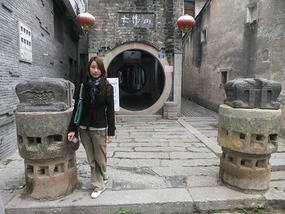 Dafen Art & Painting Village