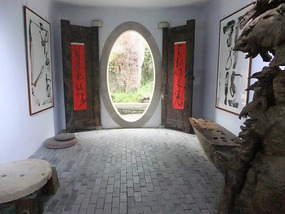 Dafen Art & Painting Village