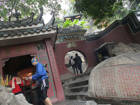 A-Ma Temple & Barra Hill History Adventure
