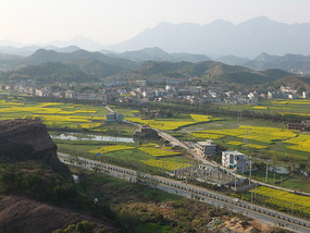 Moon Hill & Village Adventure