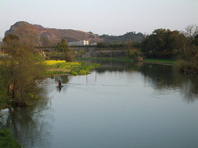 Moon Hill & Village Adventure