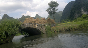 Yangshuo Dragon Bridge Ride