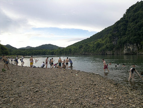Secret Beach & Stone Bridge Sunday Roast