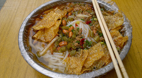 Longtan Lake & Plenty of Beers N Noodles in Liuzho