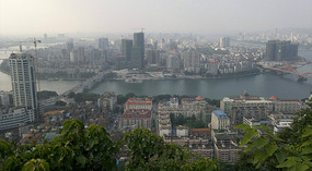 Longtan Lake & Plenty of Beers N Noodles in Liuzho