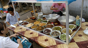 Longtan Lake & Plenty of Beers N Noodles in Liuzho