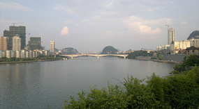 Longtan Lake & Plenty of Beers N Noodles in Liuzho