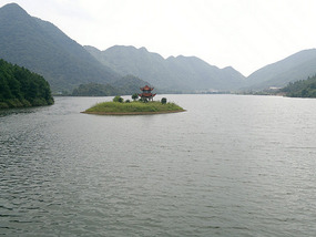 Pagoda Hill & Temple Lake Ride