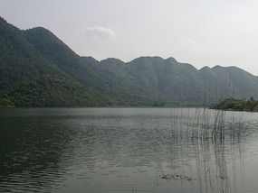 Pagoda Hill & Temple Lake Ride