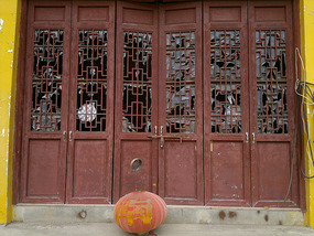 Pagoda Hill & Temple Lake Ride