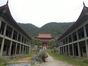 Pagoda Hill & Temple Lake Ride