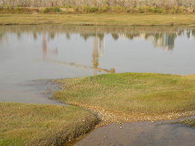 Jishui Reflective River Walk