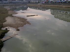 Jishui Reflective River Walk
