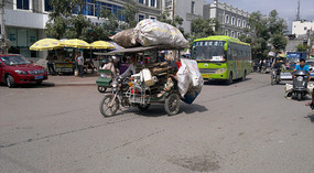 Yacheng 'String Bean' Town Adventure