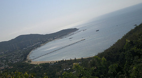 Luhuitou Park & Dadonghai Beach Dinner