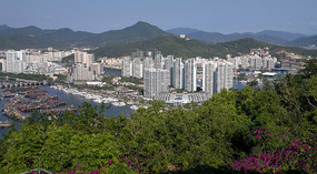 Luhuitou Park & Dadonghai Beach Dinner