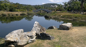 Luhuitou Park & Dadonghai Beach Dinner