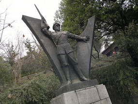 Changchun Temple & 1911 Uprising Park