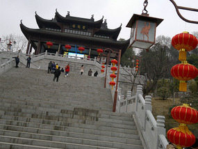 Yellow Crane Tower & Yangzi River Walk