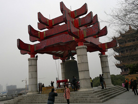 Yellow Crane Tower & Yangzi River Walk