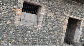 Hua Qiao & Monkey Adventures