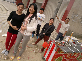 Hua Qiao & Monkey Adventures