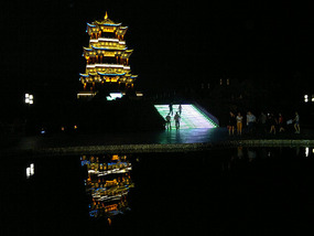 Hua Qiao & Monkey Adventures