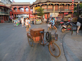 Mosque Church & Hutong Adventure