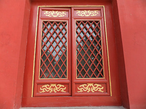 The Temple By The Train Station