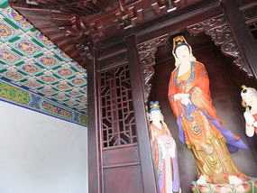 The Temple By The Train Station