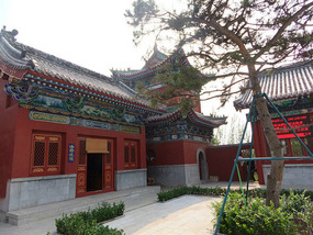 The Temple By The Train Station