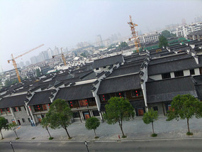 The Zhonghua City Gate Adventure