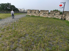 The Zhonghua City Gate Adventure
