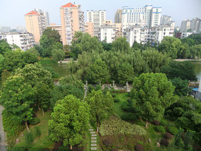 The Zhonghua City Gate Adventure