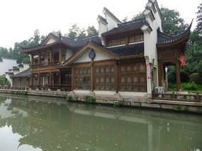The Zhonghua City Gate Adventure