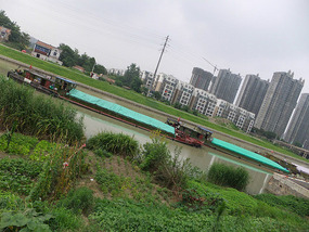 The Not So Beautiful Grand Canal Ride