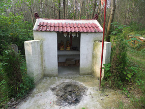 The Peaceful Ride To Chuzhous Wentong Pagoda